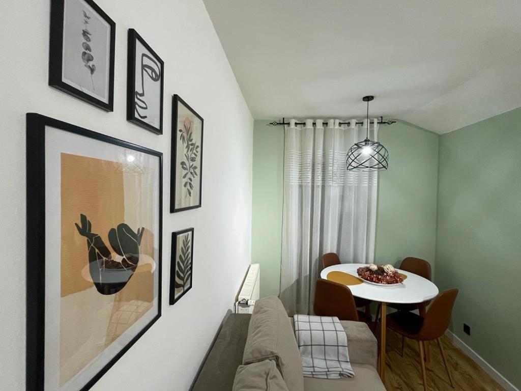 Apartman Element ครูเชวัซ ภายนอก รูปภาพ