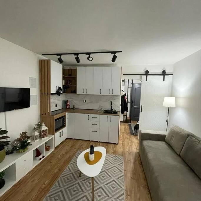 Apartman Element ครูเชวัซ ภายนอก รูปภาพ